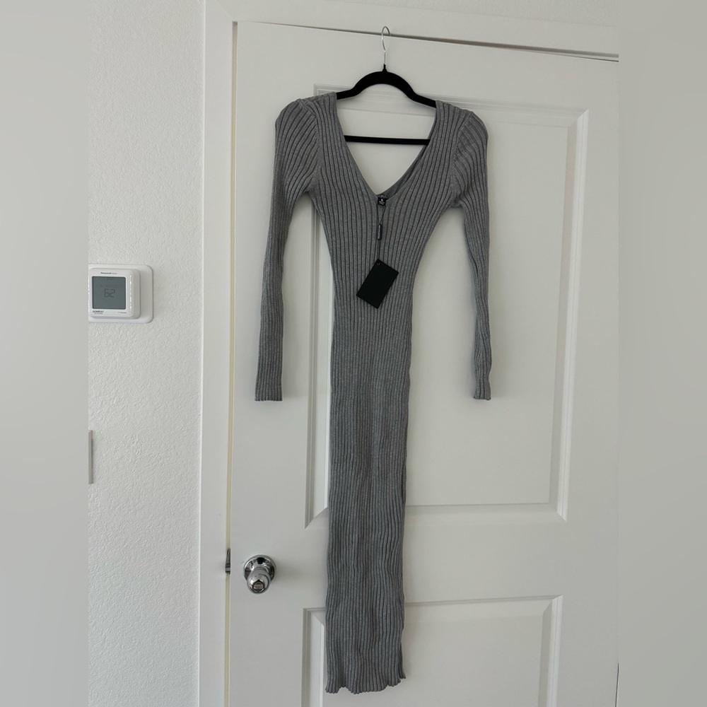 PinkBlush Long sleeve v-neck fitted maxi sweater dress (Maternity/bump friendly)